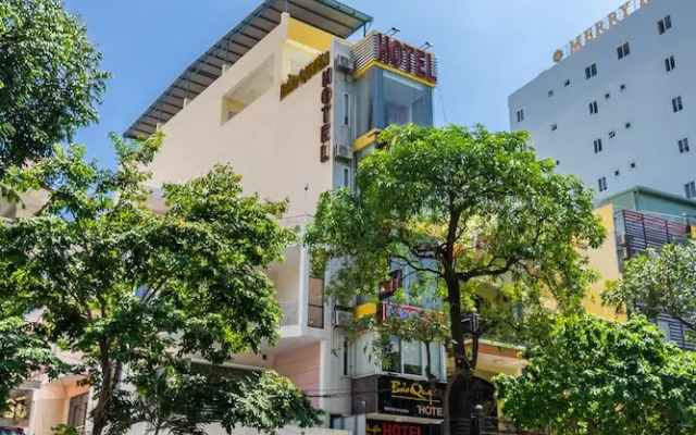 OYO 403 Bao Quyen Hotel