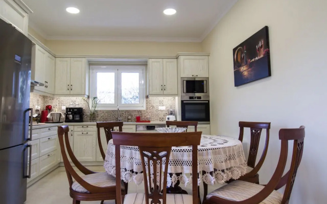 Alegria Holiday Home