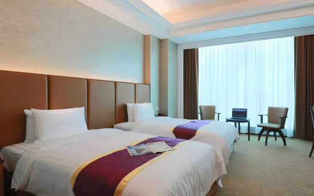 Happiness Inn Xinzhuang