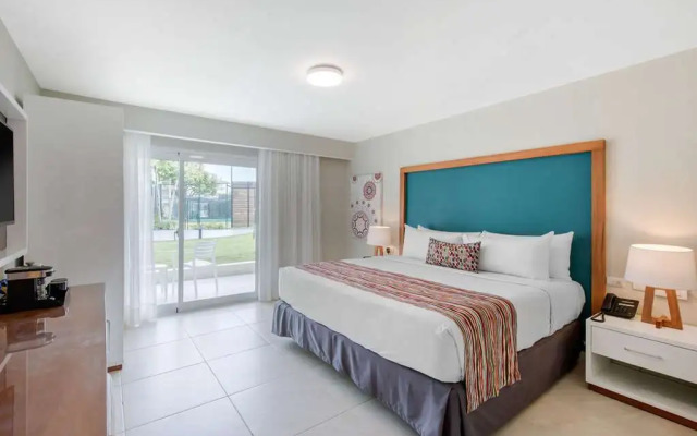 Playa Naco Resort & Spa