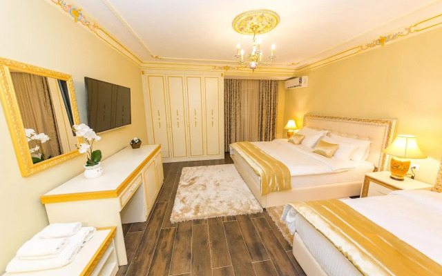 Empire Hotel