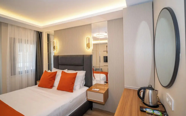 Отель Robin Hotel