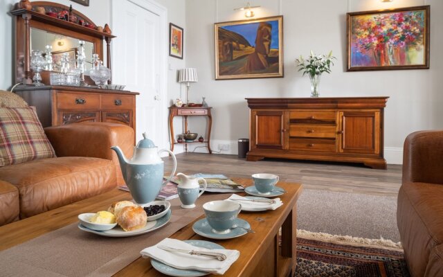 Highcliffe House