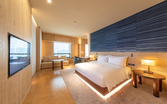 Girdear Hotel