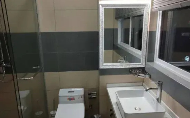 Manju Apartment (Zhenjiang Xuefu Road University of Science and Technology)
