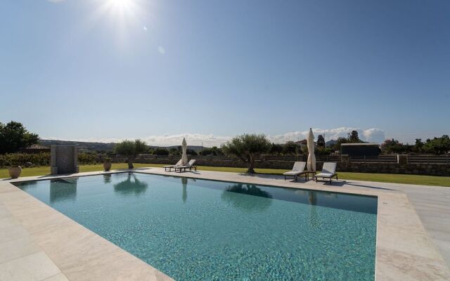 Carlos Mansion Luxury Suites