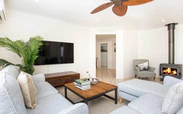 Delamere - Pet Friendly - 5 Mins Walk to Beach