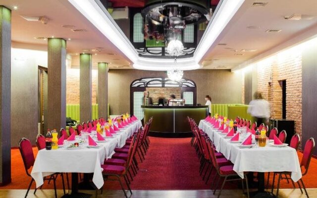 Hotel Viki