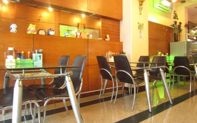 Ava 2 Hotel