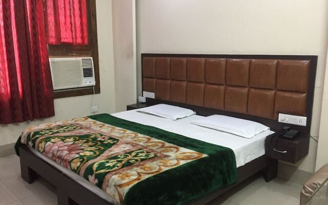 Hotel New Karan