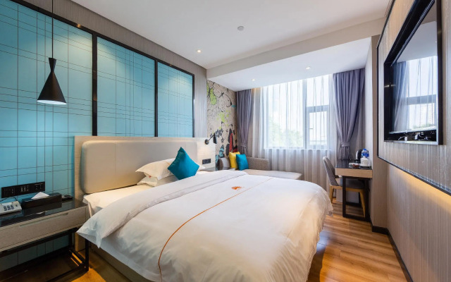 Warmyes Business Hotel
