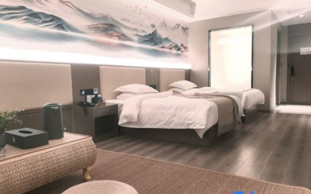 Yali Smart Hotel (Guiyang Southwest Business and Trade City)