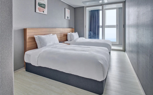 Gangneung Chonpines Ocean Suites Hotel