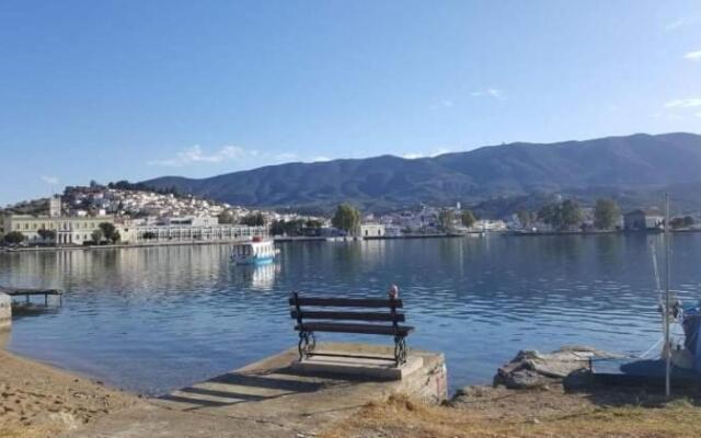 Sunray studio in Poros