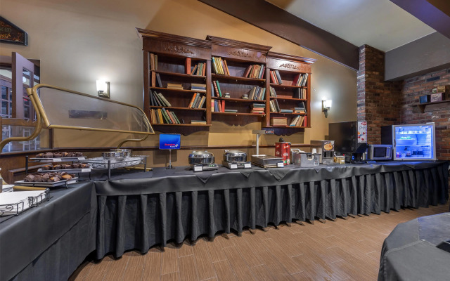 Best Western Parkway Inn & Conference Centre