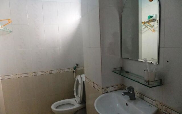 Eena Hotel
