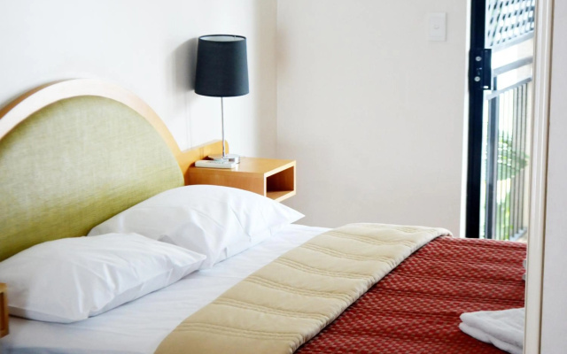 Spring Hill Mews Apartments – Guest Rooms – Brisbane