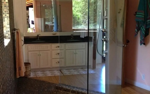 Hale Ke Aluala by RedAwning