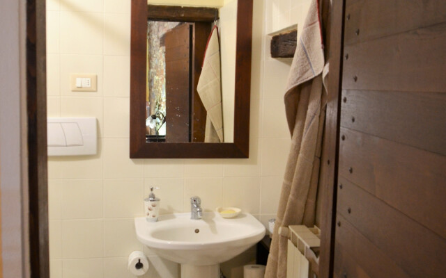Casa Baronetta - A Cosy Apartment in a Medieval Village