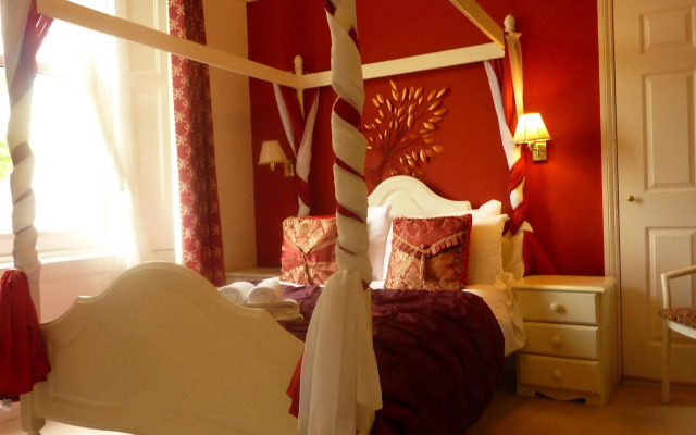 The Iona Torquay