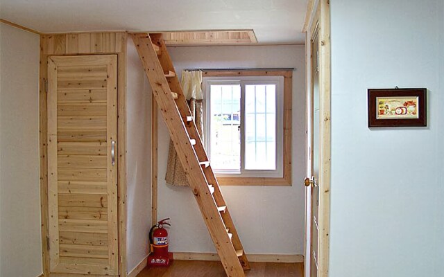 Hongceon Beautiful Accompany Pension