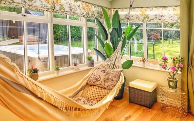Daweswood Guest Suite - Luxury retreat with optional hot tub