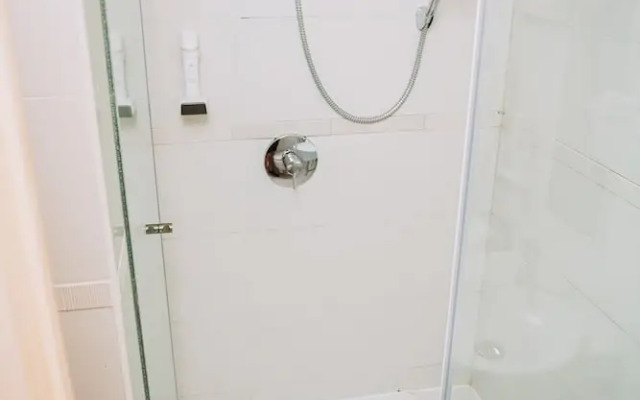 Wabi Hotel - Beauty & Dental Center