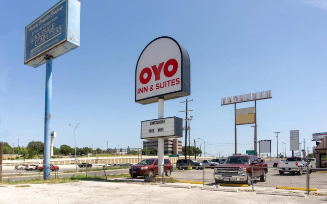 OYO Inn & Suites