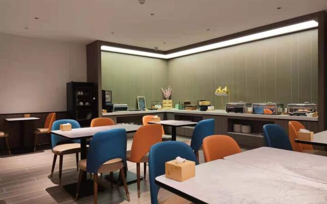 Hanting Hotel Qingdao Wanxiang City