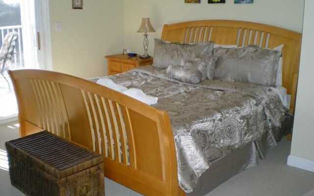 Turn of the River 2G 3 Bedroom Holiday Home By My Ocean Rentals