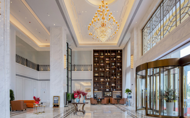 Vienna International Hotel Deng Zhou YingBinGuan
