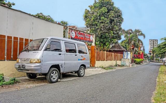 Ngajeng Peken Home Stay