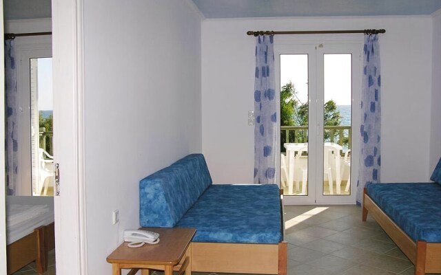 Vrachos Beach Hotel