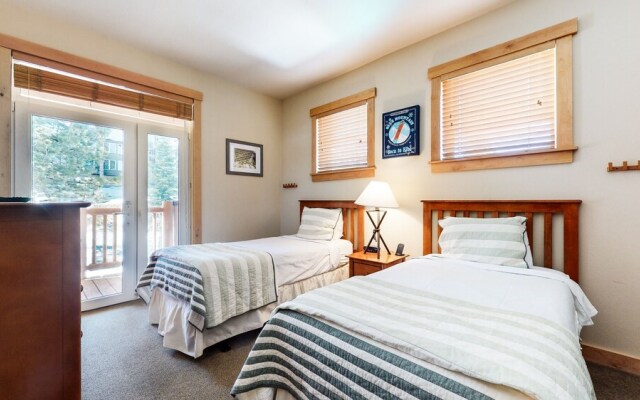 Sunstone #320 2 Bedroom Condo by RedAwning