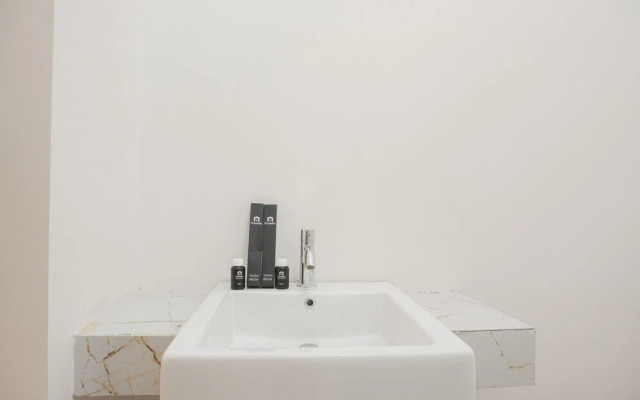 Comfy and Nice 2BR at Paradise Mansion Apartment