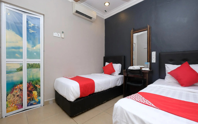 OYO 1190 Nice Stay Hotel