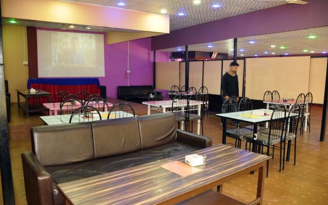 Kathmadu Fawlty Home