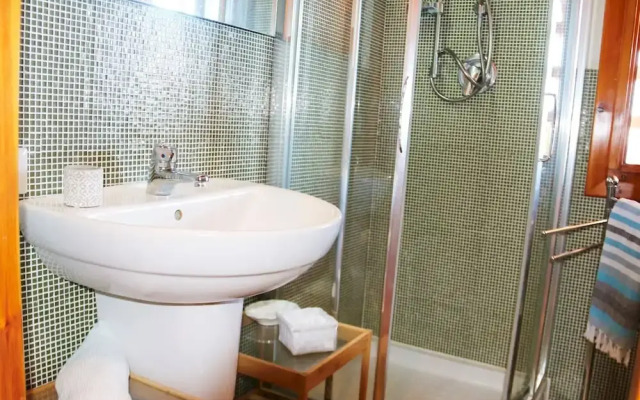 Villino Maja 2 Bedrooms Apartment in Stintino
