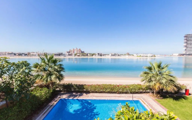 Maison Privee - Prvt Pool & Beach Access in Luxury Palm Jumeirah 6BR Villa