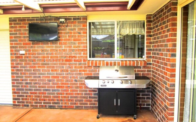 14 Lomandra