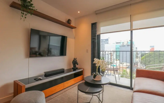 w Sensational 2BR w Perfect View in Miraflores