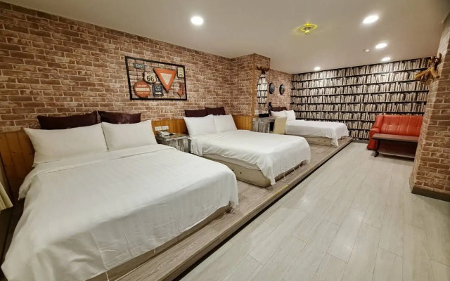 Bin City Hotel