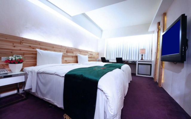 The Longstay Hotel