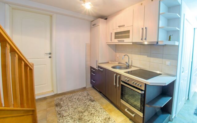 Purple Rain Apartment