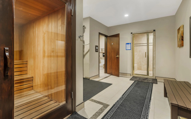 Best Western Plus Brookside Inn