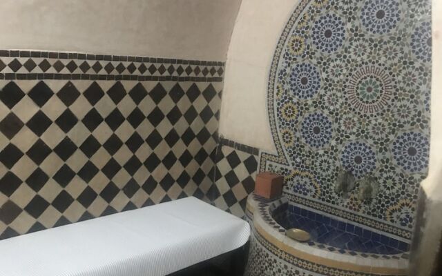 Equi Palace & Spa
