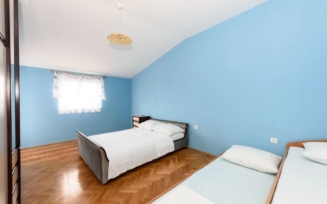 Vese - 100 m From Beach - A3