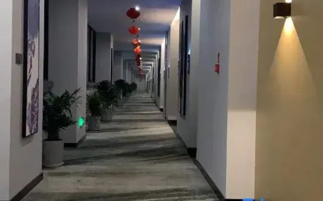 Zimai City Hotel