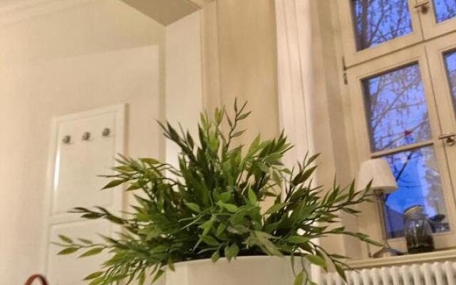 JETHON Studio-Appartement im Grünen