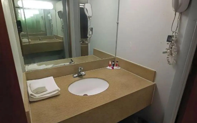 Travelodge by Wyndham Petersburg